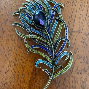 Heidi Daus brooch